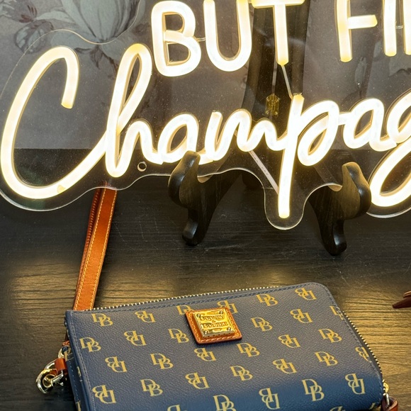 New without tags. Dooney and Bourke large Gretta Backpack and wallet - Picture 2 of 6